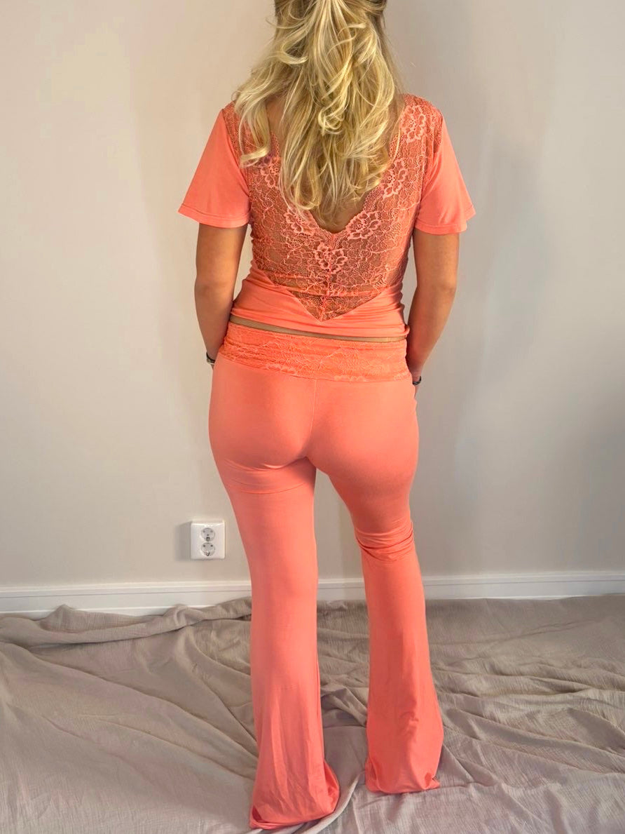 Lacy set Coral