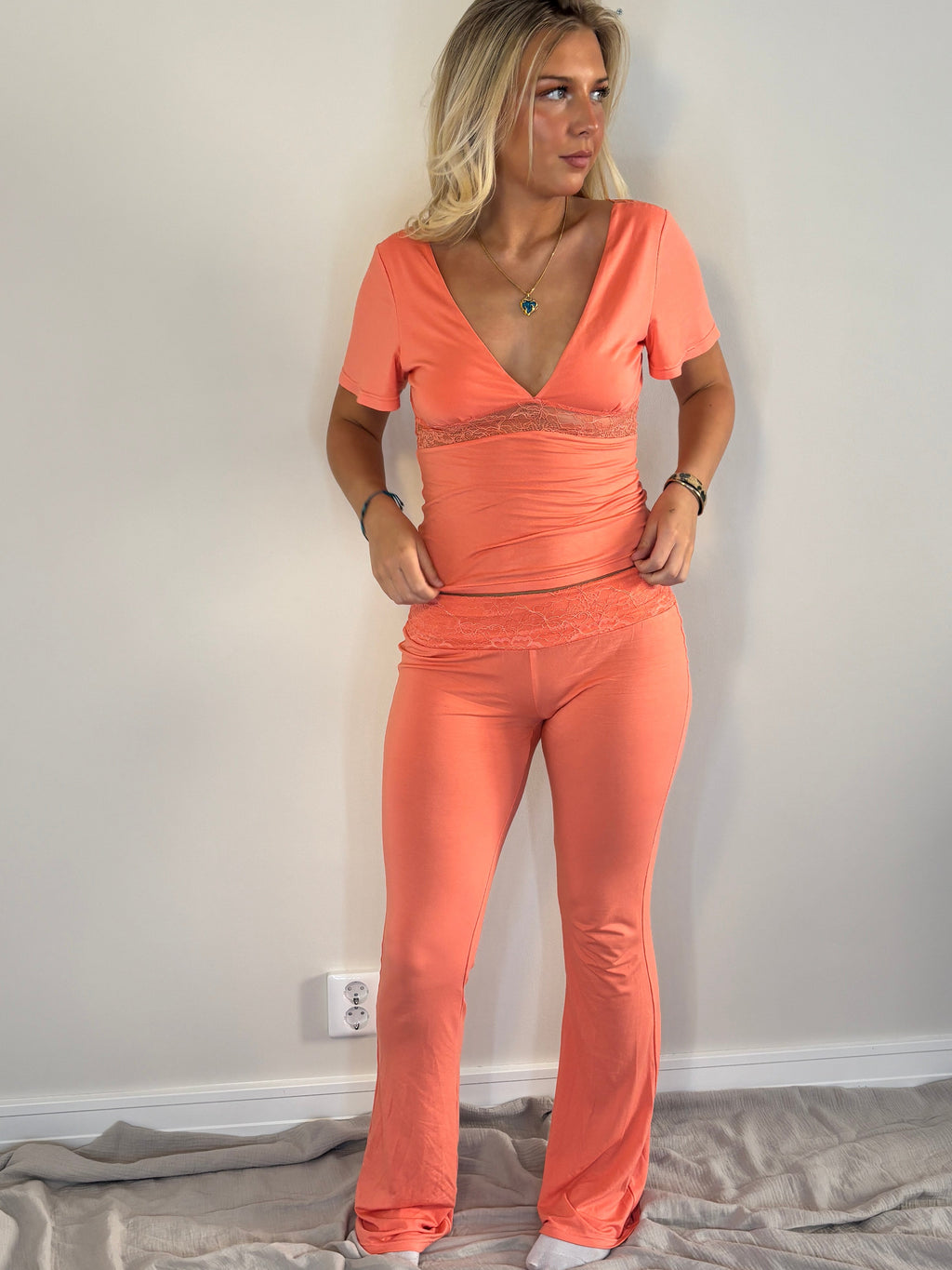 Lacy set Coral